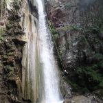 Cascade de 25m en canyoning dans le moulin de Roubion près d'Isola 2000